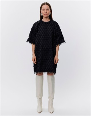  Nori Abstract Fringes Kjole